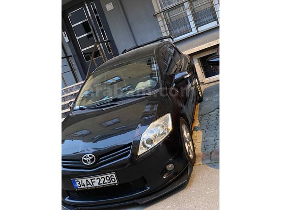 Sahibinden Toyota Auris 1.4 D-4D Comfort Extra 2012 Model 