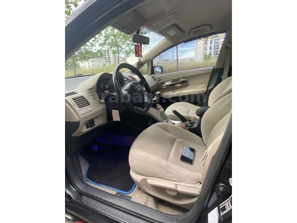 Sahibinden Toyota Auris 1.4 D-4D Comfort Extra 2012 Model 