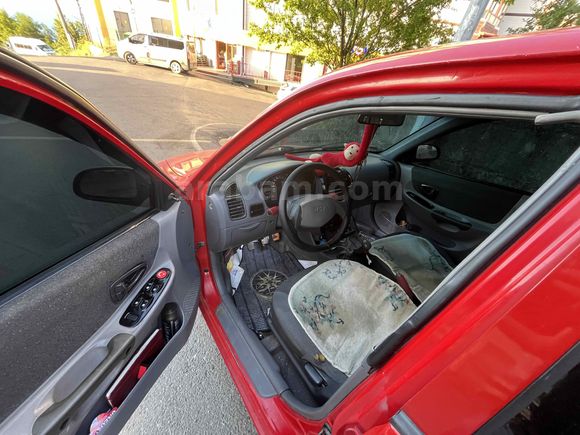 Sahibinden Hyundai Accent 1.3 LX 2002 Model 