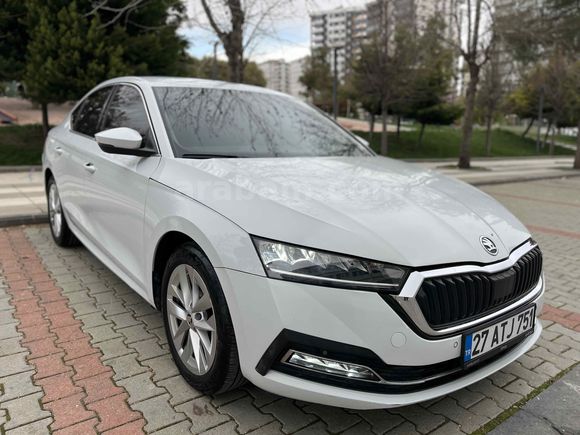 Sahibinden Skoda Octavia 1.5 e-Tec Premium 2020 Model 