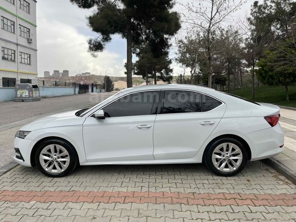 Sahibinden Skoda Octavia 1.5 e-Tec Premium 2020 Model 