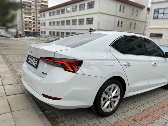Sahibinden Skoda Octavia 1.5 e-Tec Premium 2020 Model 