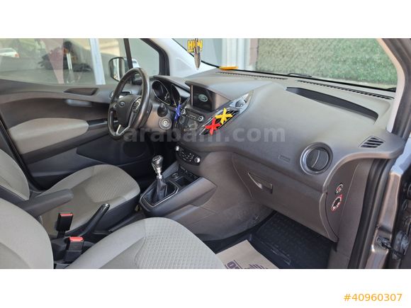 HAZAR OTODAN OTOMOBİL RUHSATLI HATASIZ | 2020 | FORD COURİER
