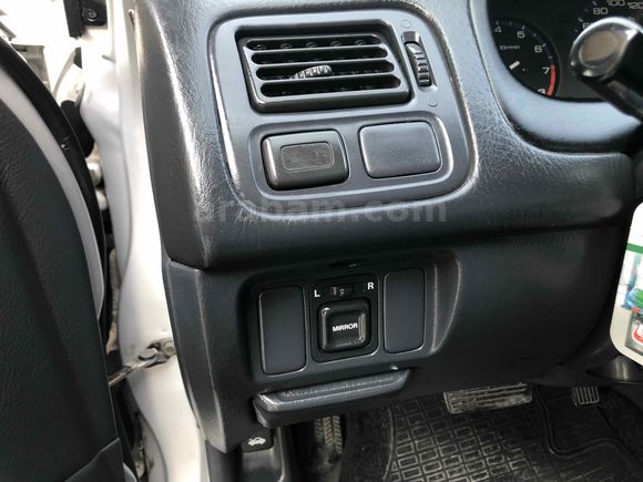 Sahibinden Honda Civic 1.4 i S 2000 Model 