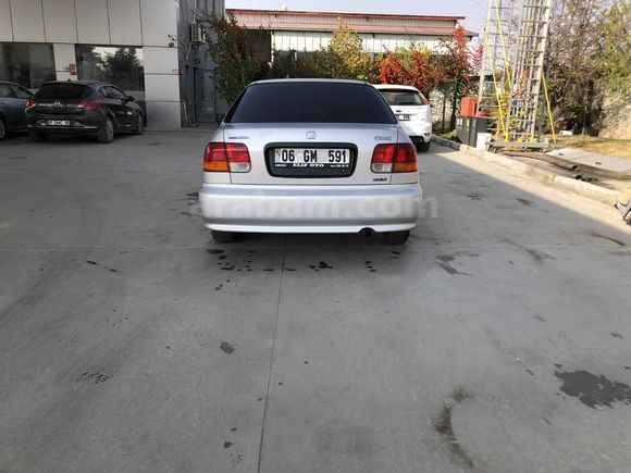 Sahibinden Honda Civic 1.4 i S 2000 Model 