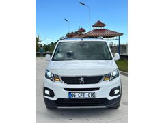 SAHİBİNDEN CAM TAVANLI PEUGEOT RİFTER