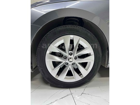 Sahibinden Skoda Octavia 1.0 e-Tec Elite 2023 Model  137.000 km Gri