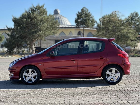 Sahibinden Peugeot 206 1.4 XR 2001 Model 