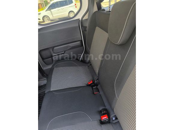 Sahibinden Ford Tourneo Courier 1.0 EcoBoost Deluxe 2025 Model