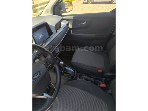 Sahibinden Ford Tourneo Courier 1.0 EcoBoost Deluxe 2025 Model