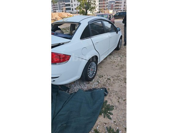 Sahibinden Kaporta hasarlı Fiat Linea 