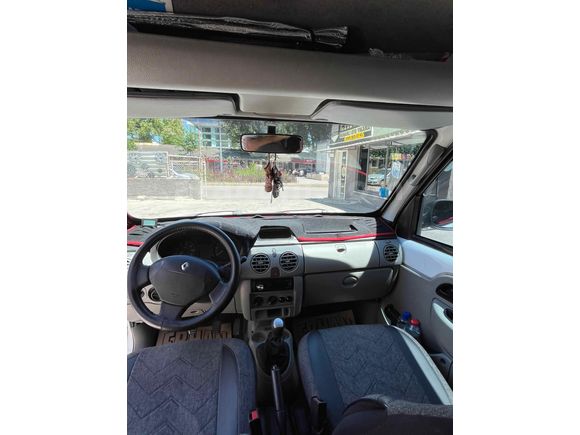 Sahibinden Renault Kangoo Multix 1.5 dCi Authentique 2006 Model  242.000 km Beyaz