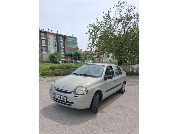 Sahibinden çok temiz  Renault Clio 1.4 RNA 2000 Model  103.000 km Gri
