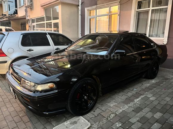 26. Yıllık Sahibinden temiz Nissan Laurel Altima 2.0 1991 Model 
