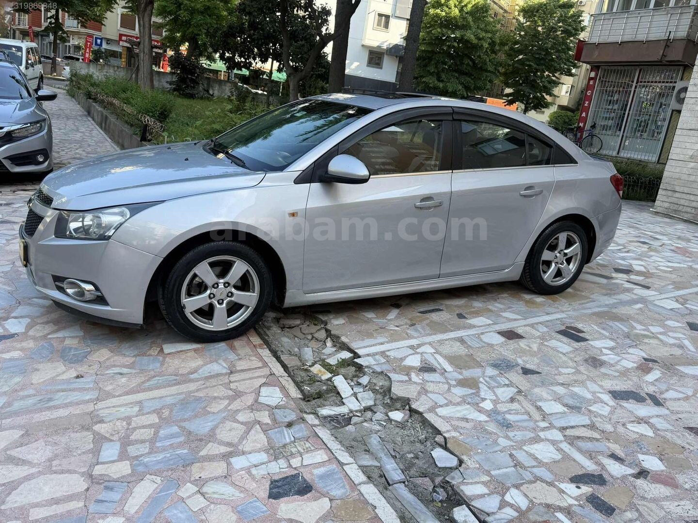 Galeriden Chevrolet Cruze 1.6 LS 2010 Model İstanbul 251.000 km Gri 2