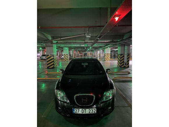 Sahibinden Seat Leon 1.6 Stylance 2007 Model  280.000 km Siyah
