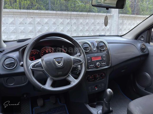 2020 / 2021 ÇIKIŞLI DACİA SANDERO DÜŞÜK KM LANSMAN RENK