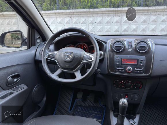 2020 / 2021 ÇIKIŞLI DACİA SANDERO DÜŞÜK KM LANSMAN RENK
