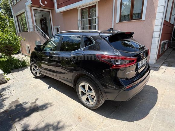 Sahibinden Nissan Qashqai 1.2 DIG-T Sky Pack 2017 Model