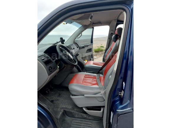 MOTORU VE YÜRÜYENİ SIFIRLANMIŞ TRANSPORTER T5 - ACİL SATILIK