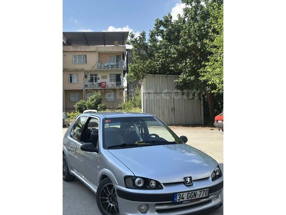 Cefasını Ben Çektim Sefasını Siz Sürün