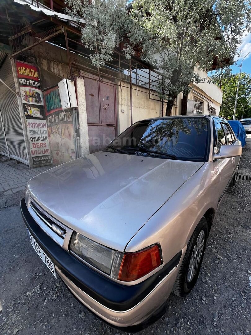 Sahibinden Mazda 323 1.6 1992 Model 215 km Altın 4