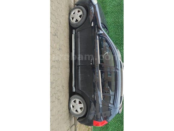 Sahibinden Dacia Sandero 1.4 Black Line 2011 Model
