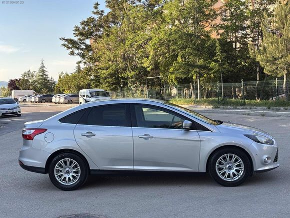 İLK SAHİBİNDEN + DEĞİŞENSİZ + HATASIZ + TİTANİUM + 167.000 KM