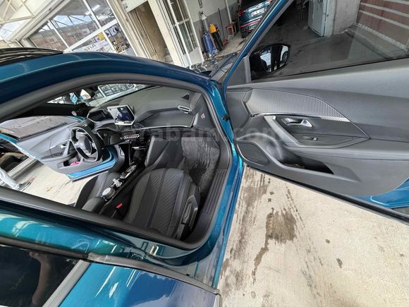 Sahibinden Peugeot 2008 1.2 PureTech Allure 2025 Model 