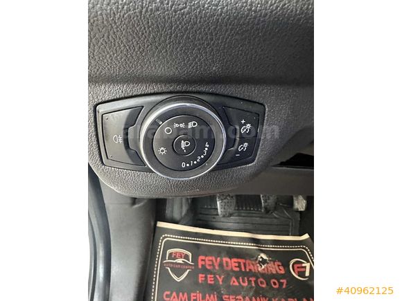 Ford courıer otomobil ruhsatlı K K 12 aya taksit imkanı