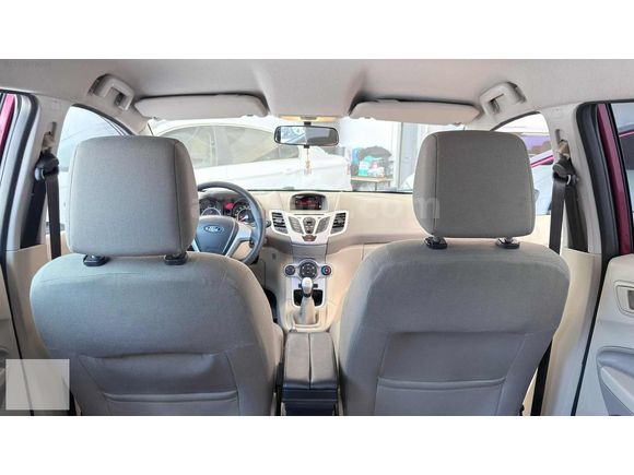 HATASIZ BOYASIZ ORJİNAL 138000 km ÖZEL ÜRETİM 1.25 FİESTA