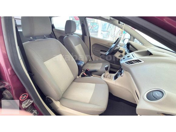 HATASIZ BOYASIZ ORJİNAL 138000 km ÖZEL ÜRETİM 1.25 FİESTA