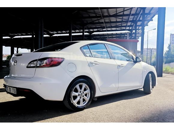 İlk sahibinden Mazda 3 1.6     Impressive 2011 Full