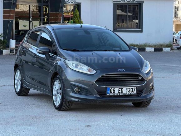 PAMUKDAN HATASIZ BOYASIZ DÜŞÜK KM FORD FİESTA