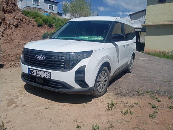Sahibinden Ford Tourneo Courier 1.5 EcoBlue Deluxe 2024 Model  66.000 km Beyaz