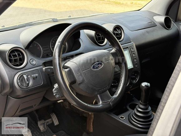 MASRAFSIZ 2004 MODEL FORD FİESTA