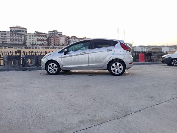 Sahibinden Ford Fiesta 1.4 TDCi Titanium 2012 Model