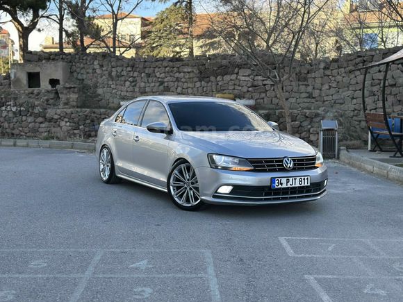 Volkswagen Jetta 1.6 TDi Comfortline 2015 Model 