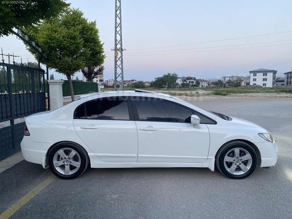2009 HONDA CİVİC 1.6i-VTEC ELEGANCE LPG VSA OTOMATİK SUNROOF