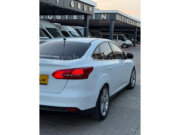 2016 MODEL FORD FOCUS TITANIUM PAKET ,