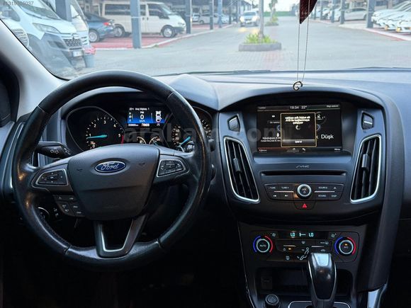 2016 MODEL FORD FOCUS TITANIUM PAKET ,