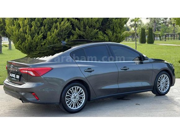 2020 FORD FOCUS 1.5 TDCI TİTANIUM CAM TAVANLI 90.000 KM