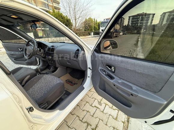 2005 HYUNDAİ ACCENT 1.6 ADMİRE BAKIMLI KUSURSUZ