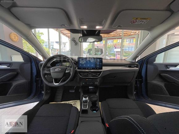 FORD FOCUS 1.5 ECOBLUE 115HP 8.400KM GARANTİLİ NOKTA HATASIZ