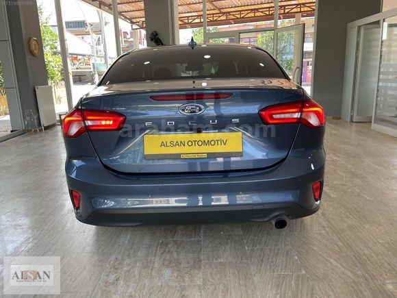 FORD FOCUS 1.5 ECOBLUE 115HP 8.400KM GARANTİLİ NOKTA HATASIZ