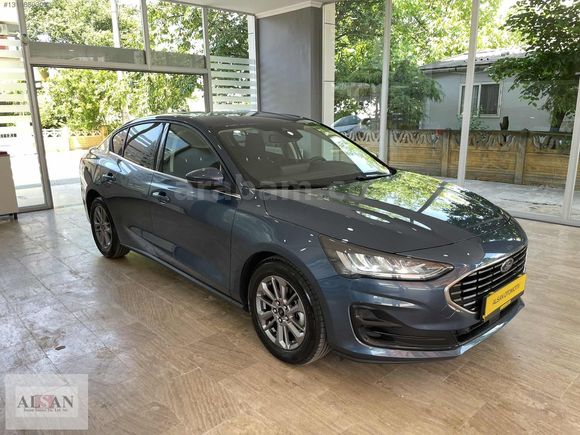 FORD FOCUS 1.5 ECOBLUE 115HP 8.400KM GARANTİLİ NOKTA HATASIZ