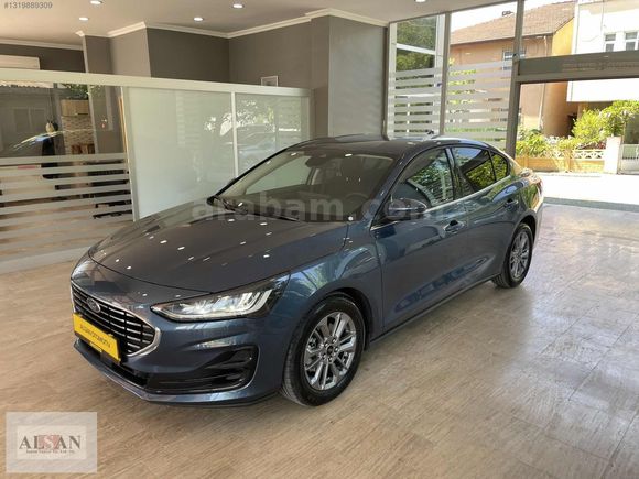 FORD FOCUS 1.5 ECOBLUE 115HP 8.400KM GARANTİLİ NOKTA HATASIZ