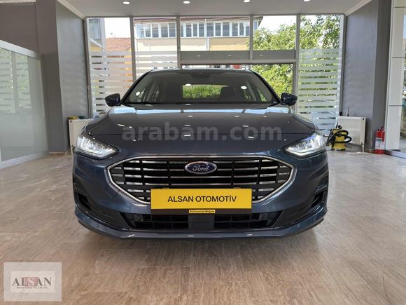 FORD FOCUS 1.5 ECOBLUE 115HP 8.400KM GARANTİLİ NOKTA HATASIZ
