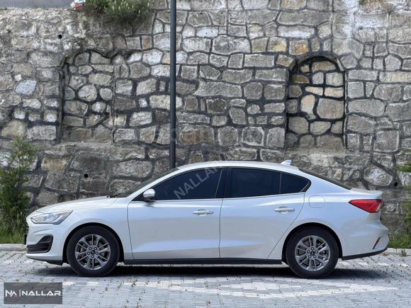 'NALLAR AUTO' HATASIZ BOYASIZ DEĞİŞENSİZ TERTEMİZ FORD FOCUS