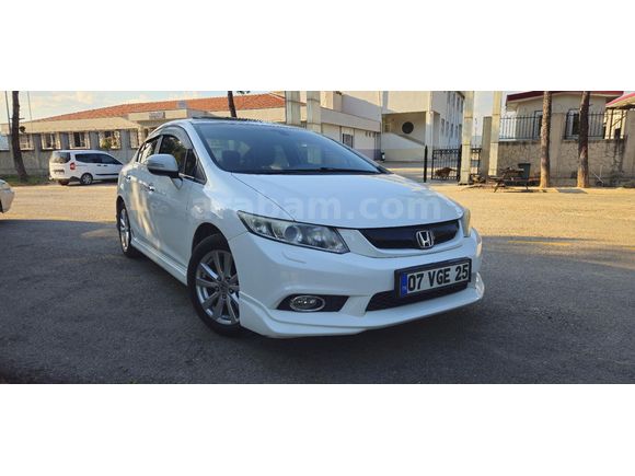 Sahibinden Honda Civic 1.6i VTEC Eco Elegance 2014 Model